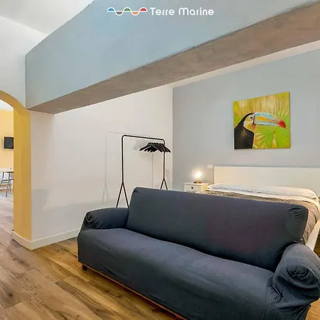 Twilight, Terre Marine Apartment